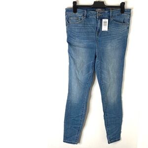 Torrid Midfit Super Skinny Jeans Blue Stretch Denim NWT High Stretch Soft Fit
